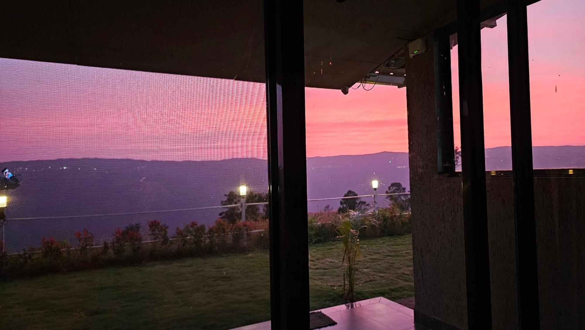 The Breeze Valley Mahabaleshwar Exterior photo
